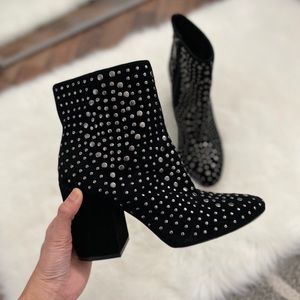 Vince Camuto Drista Ankle Booties